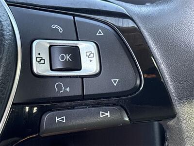 2021 Volkswagen Passat 2.0T SE   - Photo 13 - McKinney, TX 75070