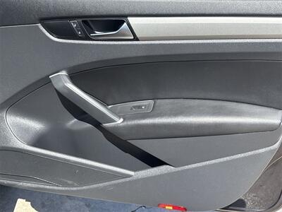 2021 Volkswagen Passat 2.0T SE   - Photo 34 - McKinney, TX 75070