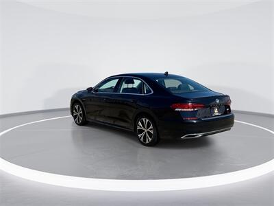 2021 Volkswagen Passat 2.0T SE   - Photo 6 - McKinney, TX 75070