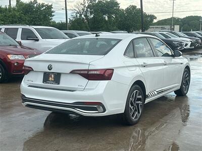 2022 Volkswagen Jetta 1.5T SEL   - Photo 14 - McKinney, TX 75070