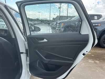 2022 Volkswagen Jetta 1.5T SEL   - Photo 33 - McKinney, TX 75070
