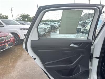 2022 Volkswagen Jetta 1.5T SEL   - Photo 34 - McKinney, TX 75070