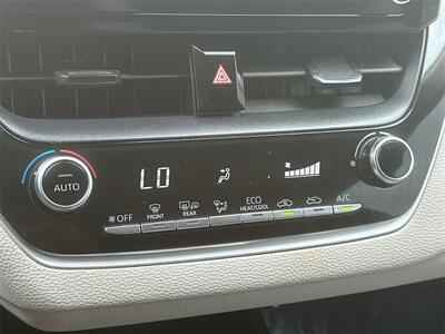 2020 Toyota Corolla LE   - Photo 12 - McKinney, TX 75070