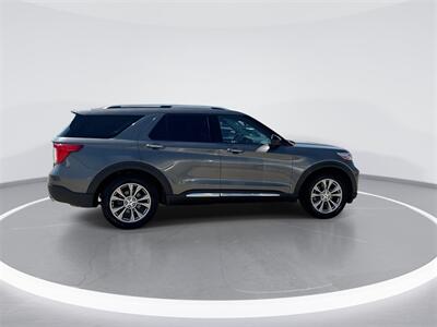 2023 Ford Explorer Limited   - Photo 9 - McKinney, TX 75070