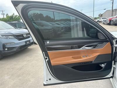 2020 BMW 7 Series 750i xDrive   - Photo 36 - McKinney, TX 75070