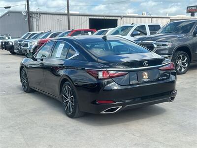 2022 Lexus ES 350   - Photo 5 - McKinney, TX 75070