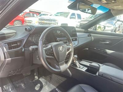 2022 Lexus ES 350   - Photo 17 - McKinney, TX 75070