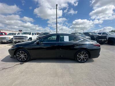 2022 Lexus ES 350   - Photo 8 - McKinney, TX 75070