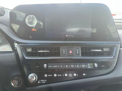 2022 Lexus ES 350   - Photo 11 - McKinney, TX 75070