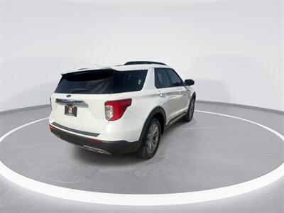 2021 Ford Explorer XLT   - Photo 8 - McKinney, TX 75070