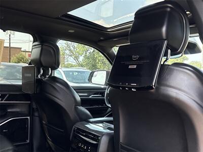 2022 Jeep Wagoneer Series III   - Photo 32 - McKinney, TX 75070
