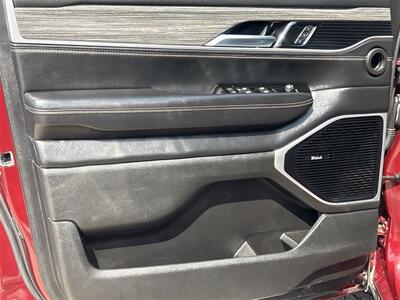 2022 Jeep Wagoneer Series III   - Photo 19 - McKinney, TX 75070
