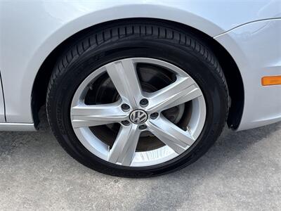 2012 Volkswagen Eos Lux   - Photo 34 - McKinney, TX 75070