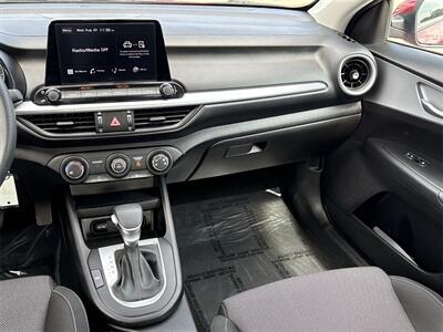2023 Kia Forte LXS   - Photo 22 - McKinney, TX 75070