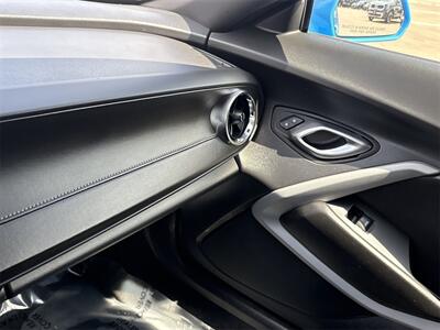 2022 Chevrolet Camaro LT1   - Photo 14 - McKinney, TX 75070