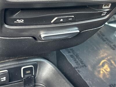 2017 Chrysler Pacifica Limited   - Photo 26 - McKinney, TX 75070
