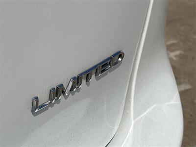 2017 Chrysler Pacifica Limited   - Photo 11 - McKinney, TX 75070