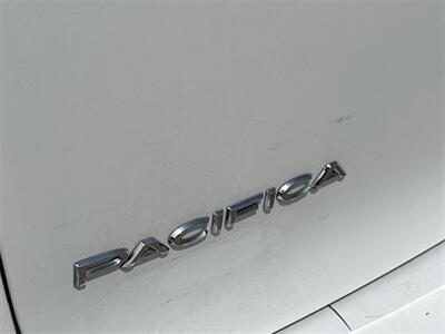 2017 Chrysler Pacifica Limited   - Photo 10 - McKinney, TX 75070