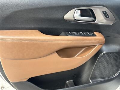 2017 Chrysler Pacifica Limited   - Photo 19 - McKinney, TX 75070