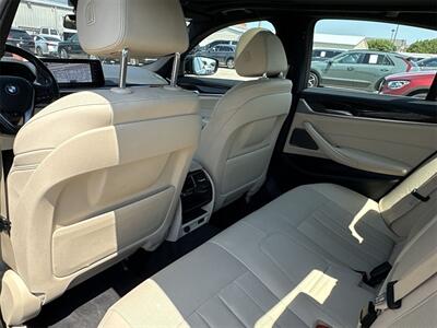 2023 BMW 5 Series 530e iPerformance   - Photo 30 - McKinney, TX 75070