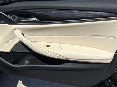 2023 BMW 5 Series 530e iPerformance   - Photo 34 - McKinney, TX 75070