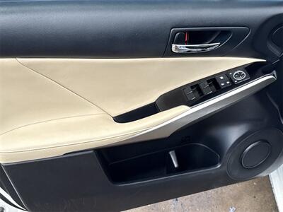 2016 Lexus IS 200t   - Photo 19 - McKinney, TX 75070