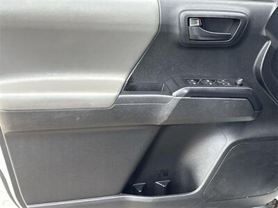 2022 Toyota Tacoma SR   - Photo 19 - McKinney, TX 75070