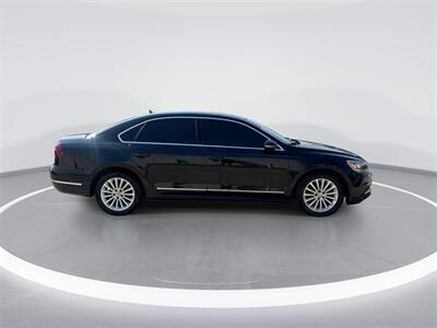 2017 Volkswagen Passat 1.8T SE   - Photo 9 - McKinney, TX 75070