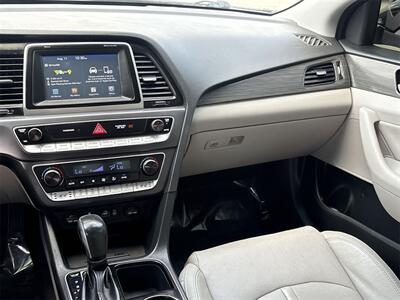 2019 Hyundai Sonata Limited   - Photo 22 - McKinney, TX 75070