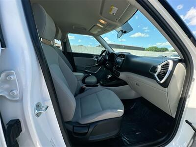 2020 Kia Soul LX   - Photo 20 - McKinney, TX 75070