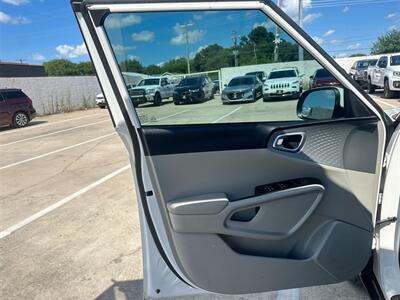 2020 Kia Soul LX   - Photo 24 - McKinney, TX 75070