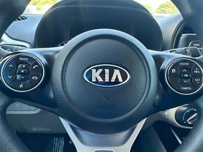 2020 Kia Soul LX   - Photo 14 - McKinney, TX 75070