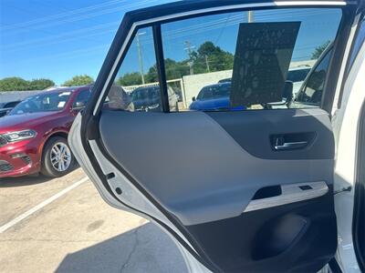 2022 Toyota Venza Limited   - Photo 24 - McKinney, TX 75070