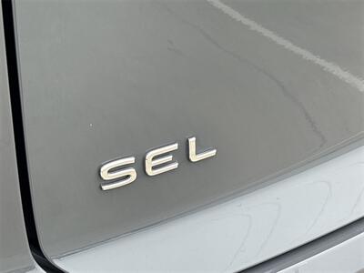 2024 Volkswagen Atlas Cross Sport 2.0T SEL Premium R-Line R-Line   - Photo 10 - McKinney, TX 75070