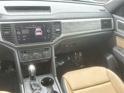 2021 Volkswagen Atlas Cross Sport 3.6L V6 SE w/Technology   - Photo 22 - McKinney, TX 75070