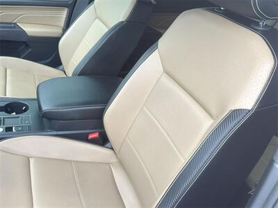 2021 Volkswagen Atlas Cross Sport 3.6L V6 SE w/Technology   - Photo 17 - McKinney, TX 75070