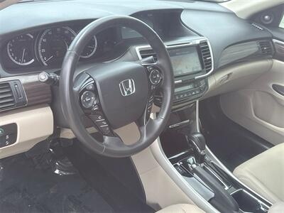 2017 Honda Accord Touring   - Photo 12 - McKinney, TX 75070