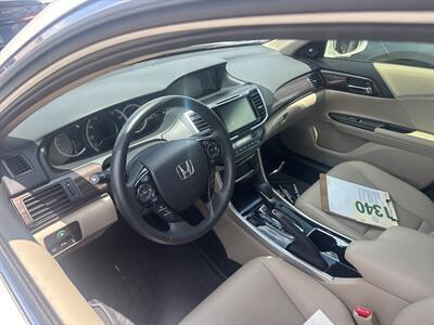 2017 Honda Accord Touring   - Photo 34 - McKinney, TX 75070