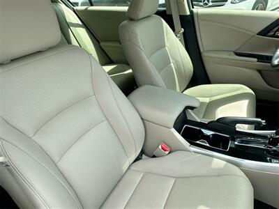 2017 Honda Accord Touring   - Photo 31 - McKinney, TX 75070