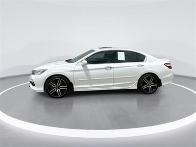 2017 Honda Accord Touring   - Photo 5 - McKinney, TX 75070
