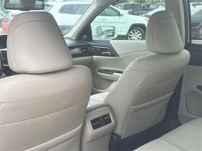 2017 Honda Accord Touring   - Photo 14 - McKinney, TX 75070