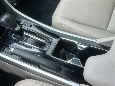 2017 Honda Accord Touring   - Photo 27 - McKinney, TX 75070
