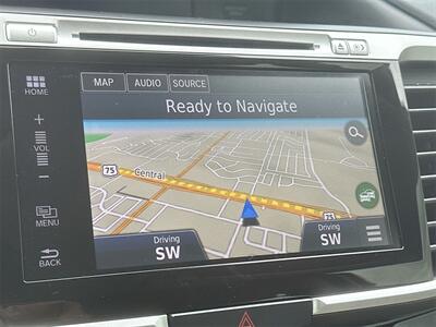 2017 Honda Accord Touring   - Photo 24 - McKinney, TX 75070