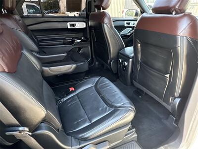 2022 Ford Explorer Platinum   - Photo 32 - McKinney, TX 75070