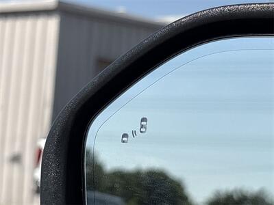 2022 Ford Explorer Platinum   - Photo 12 - McKinney, TX 75070
