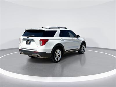 2022 Ford Explorer Platinum   - Photo 8 - McKinney, TX 75070