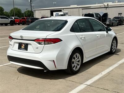 2021 Toyota Corolla LE   - Photo 6 - McKinney, TX 75070