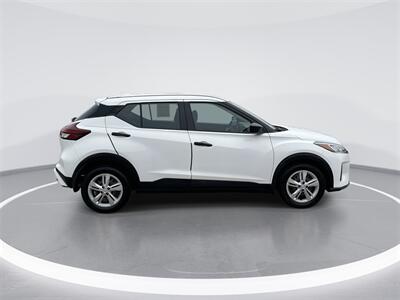 2021 Nissan Kicks S   - Photo 7 - McKinney, TX 75070