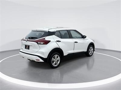 2021 Nissan Kicks S   - Photo 4 - McKinney, TX 75070