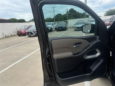 2022 Nissan Frontier SV   - Photo 33 - McKinney, TX 75070